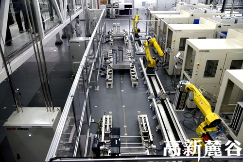 4.红太阳光电智能制造生产线是“国字号”智能制造示范项目。段欣妤 摄.JPG